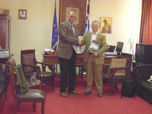 http://www.corfupress.com/v3/images/skourtis-vretanos_presvis.jpg