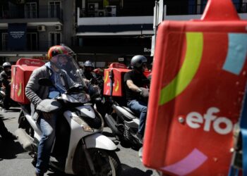 Demonstration by members of workers unions, for the May 1st Strike, in Thessaloniki, Greece, on May 6, 2021 / Απεργιακή συγκέντρωση εργατικών συνδικάτων, για την Εργατική Πρωτομαγιά, στη Θεσσαλονίκη, στις 6 Μαίου, 2021