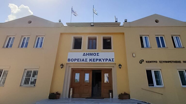 Βάρελης: Στο ίδιο έργο θεατές