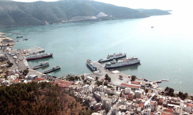 Σύλληψη διακινητή και τεσσάρων μεταναστών στο λιμάνι της Ηγουμενίτσας