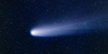 Comet Halley seen from Siding Spring Onservatory, 1987.
