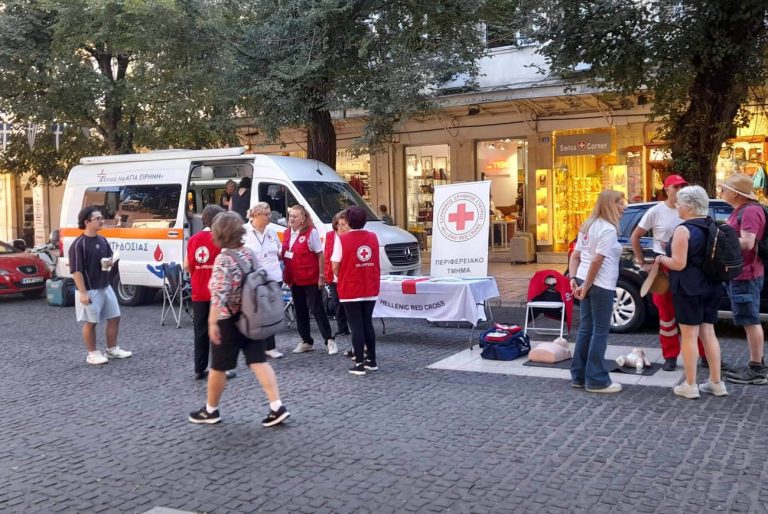 Μαθήματα ζωής στο κέντρο της Κέρκυρας για τις πρώτες βοήθειες