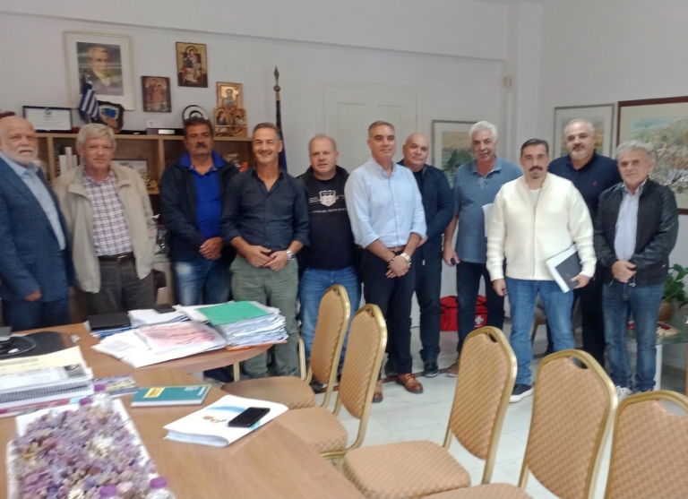 Στo επίκεντρο υποχρηματοδότηση και υποστελέχωση στη συνάντηση ΠΑΣΟΚ – Μαχειμάρη